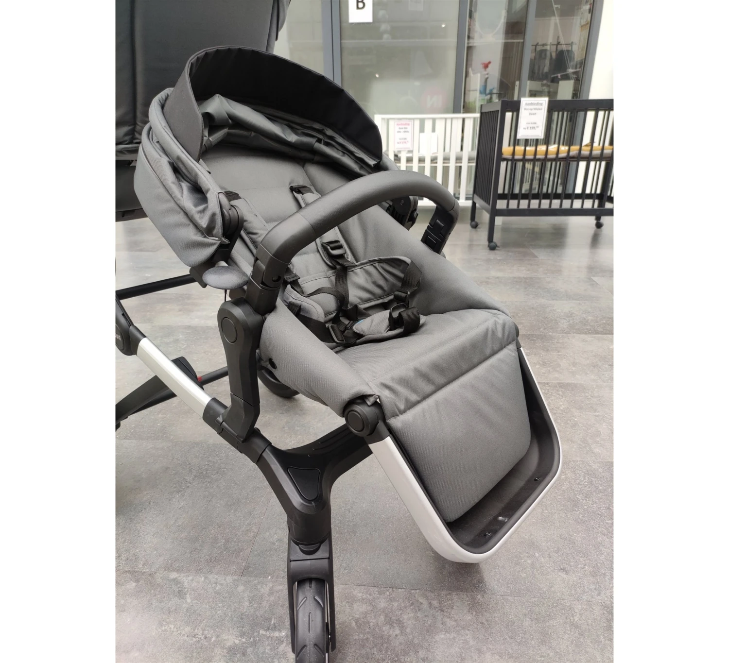 Thule Sleek Duo Kinderwagen - Showmodel - Afbeelding 8